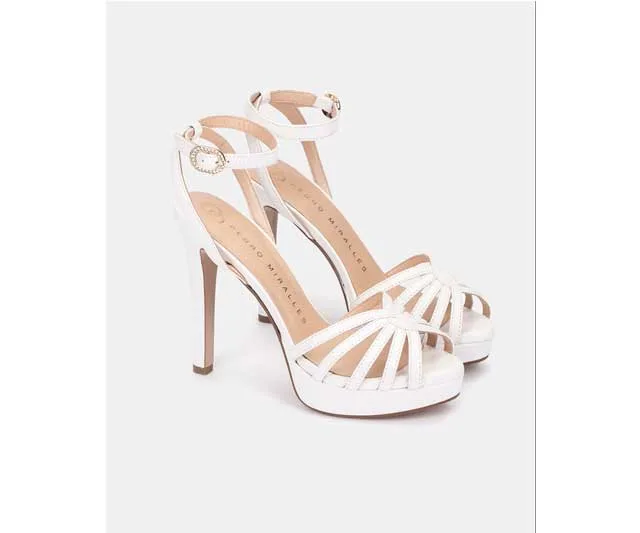 Sandalias de PEdro Miralles en color blanco