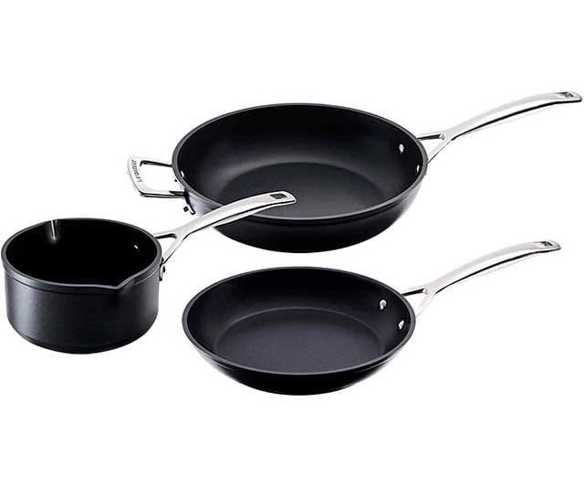 Juego de 3 piezas Le Creuset. 2 Sartenes y 1 cazo vertedor