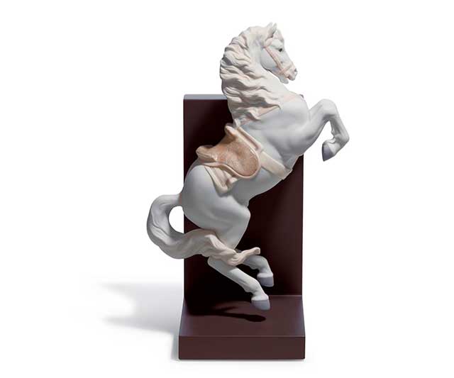 figura-caballo-lladro Figura de un caballo encabritado de porcelana Lladró